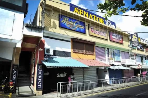 Senator Club Casino (Central Flacq)