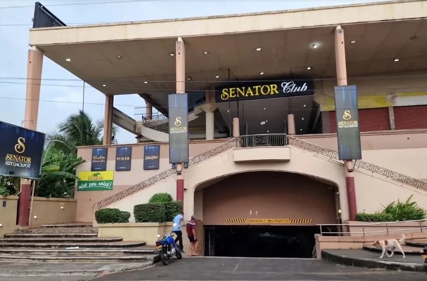 Senator Club Casino Triolet